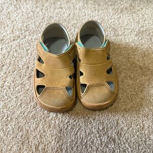 Comfy Tan Kids Sandals